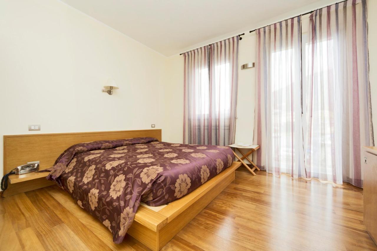 Oasi Hotel Levanto Camera foto