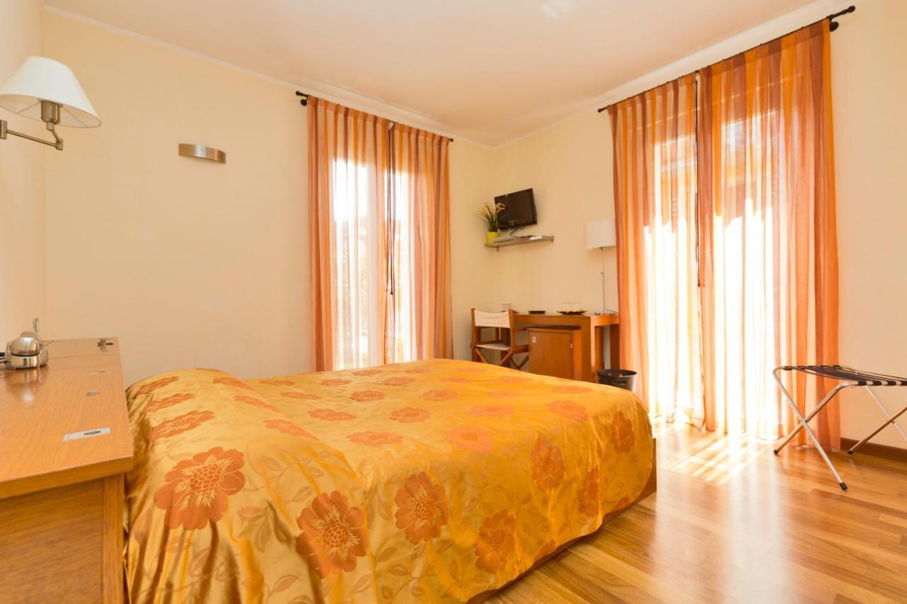 Oasi Hotel Levanto Camera foto