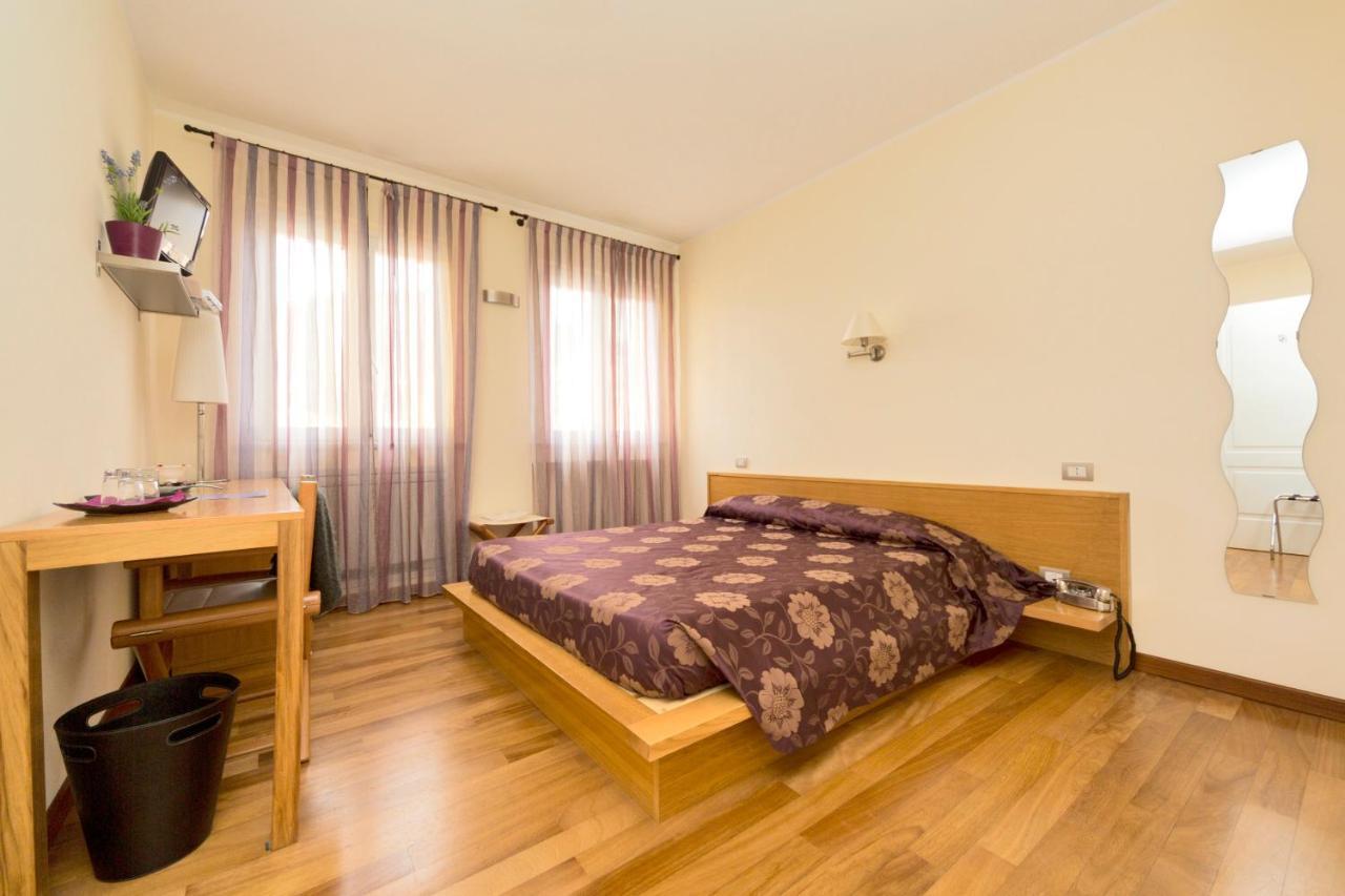 Oasi Hotel Levanto Camera foto